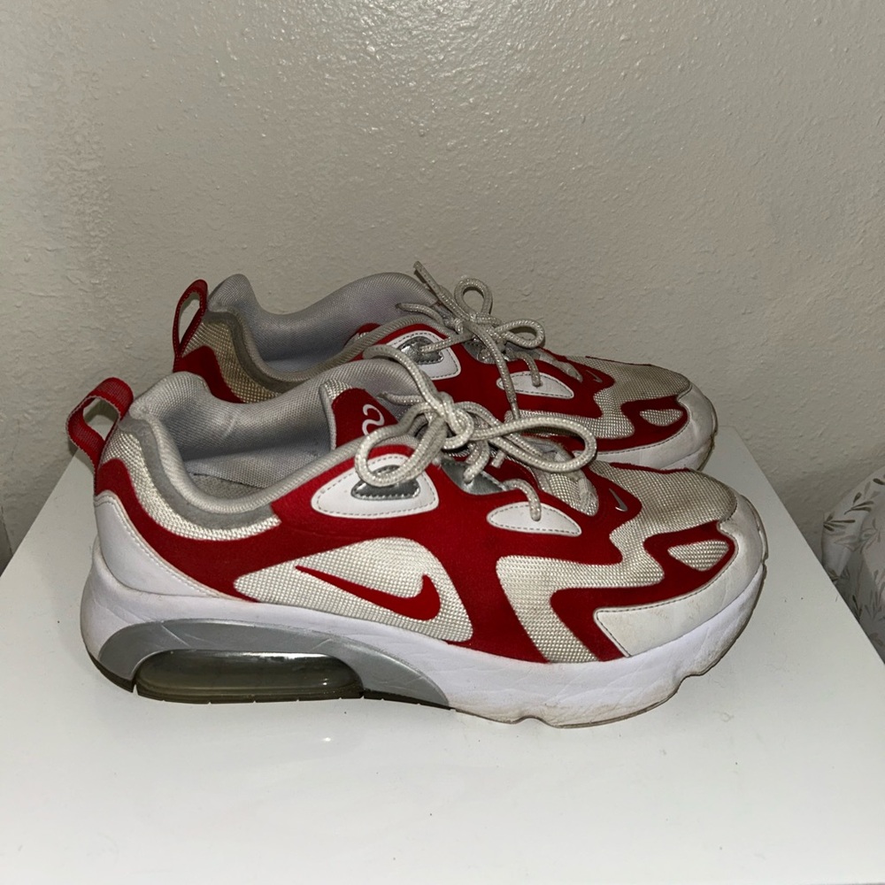 Nike Airmax 200 | Red and White | Men’s 9.5